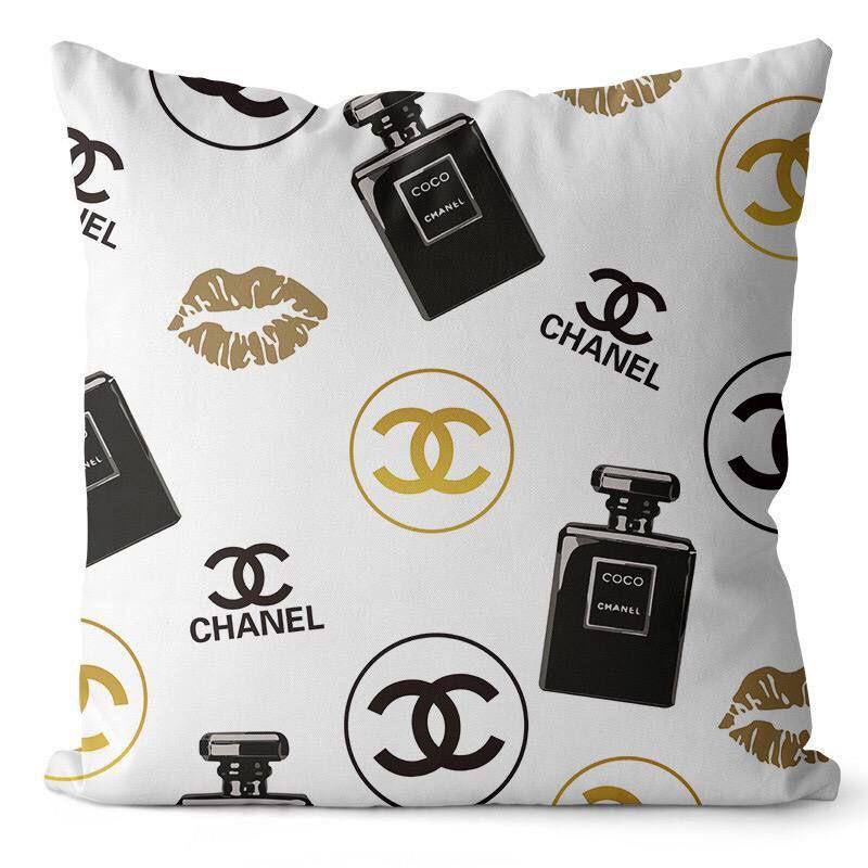 Master  
Pillowcases 
Size 45*45 
50 dhs🇦🇪🇦🇪

Zain99
♥️♥️♥️