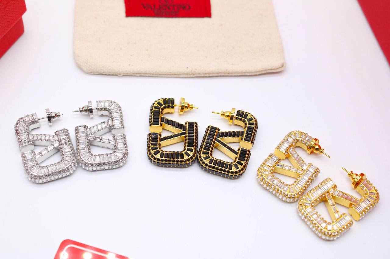 Master Earrings

Zain122

New Master Stock
For Price 👇 WTSP Text Zain 0568585901
0507557372

Zain122
♥️♥️♥️