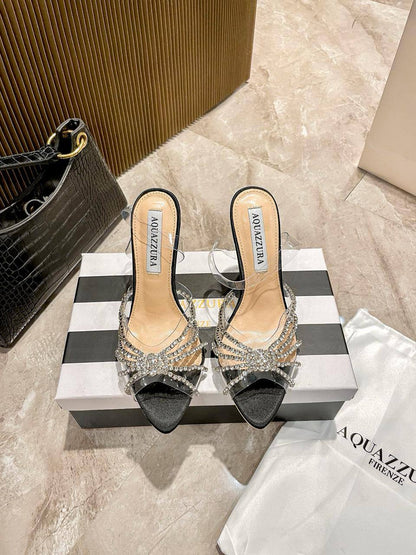 Gucci - Valentino - Aquazzura
Size 36-41 
120 dhs✅

Zain132
♥️♥️♥️