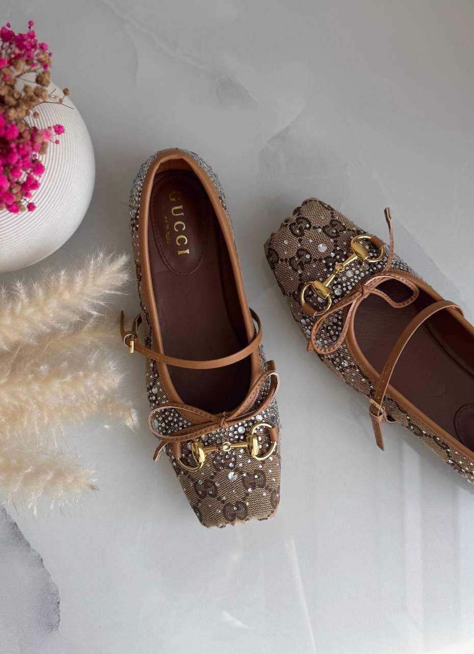 NEW Gucci
*Vip quality*
*Size 36 to 41*
450 dhs✅

Zain113
♥️♥️♥️