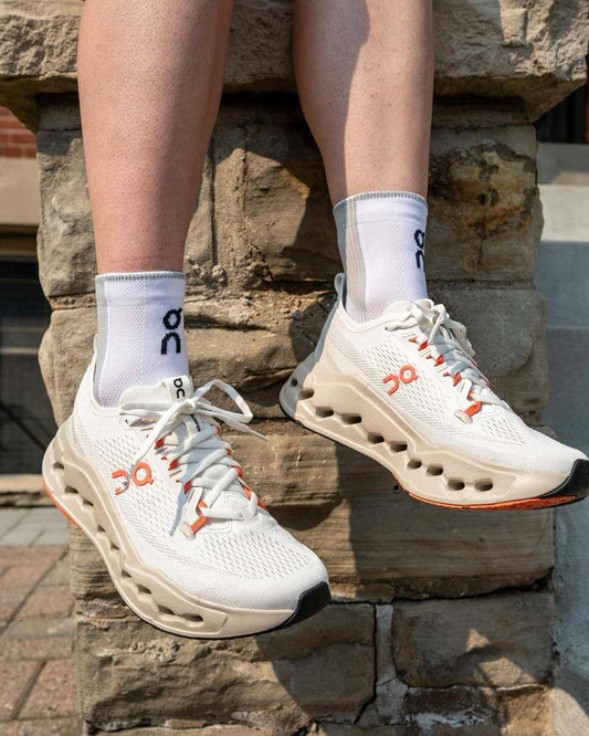 On Running Cloudsurfer Max Ivory Salmon，
Size 36-45 ，
240 dhs❣️

Zain18
♥️♥️♥️