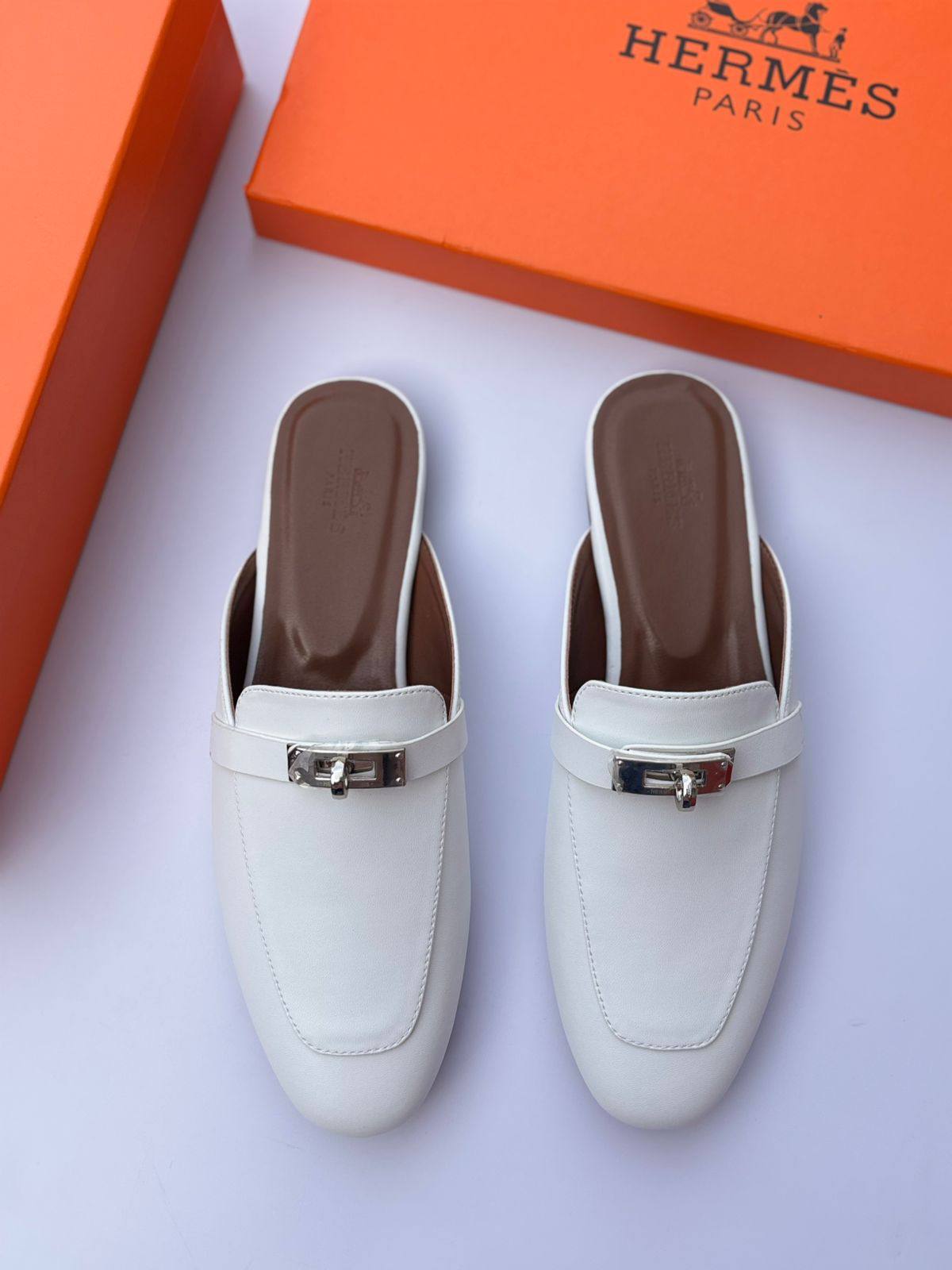 Hermes 
110 dhs❣️
Size 36-42

Zain55
♥️♥️♥️