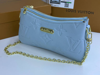 Lab
New 
20cm
BOX + Scraf🎁

105 dhs🪙🌨️

Zain44
♥️♥️♥️