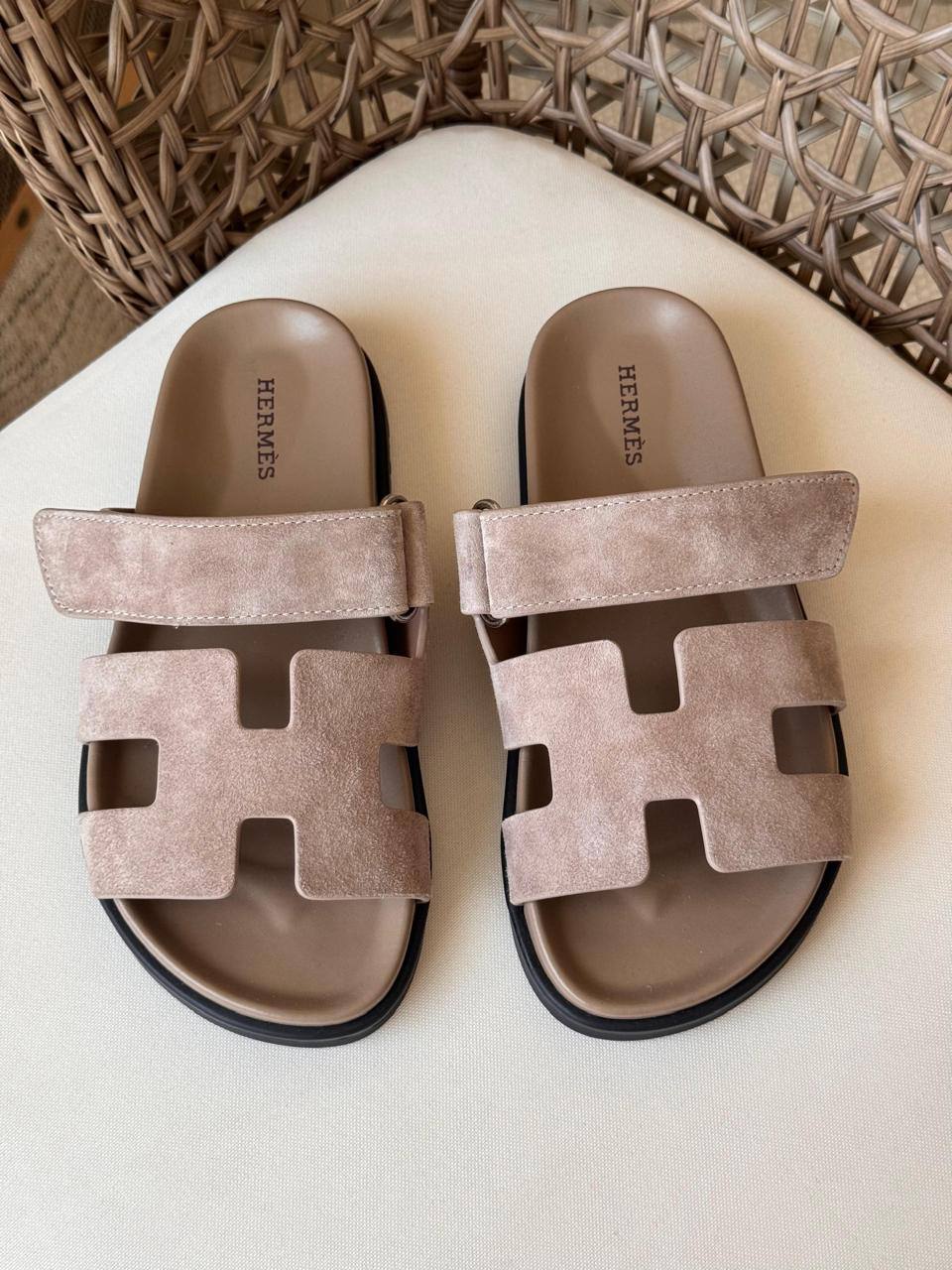 🩶 HERMES 🩶
✨ New Collection
👠 36–41
💎 Premium Quality
🔥 Super Master
450 dhs💛

Zain198
Zain309
♥️♥️♥️