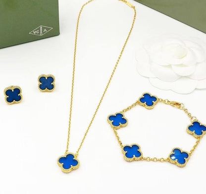 VCA SET 
NECKLACE 
BRACELET 
EARRINGS
150 DHS✅
 WITH BOX AND PAPER BAG🛍️🎁
SEPARATE

Zain89
♥️♥️♥️