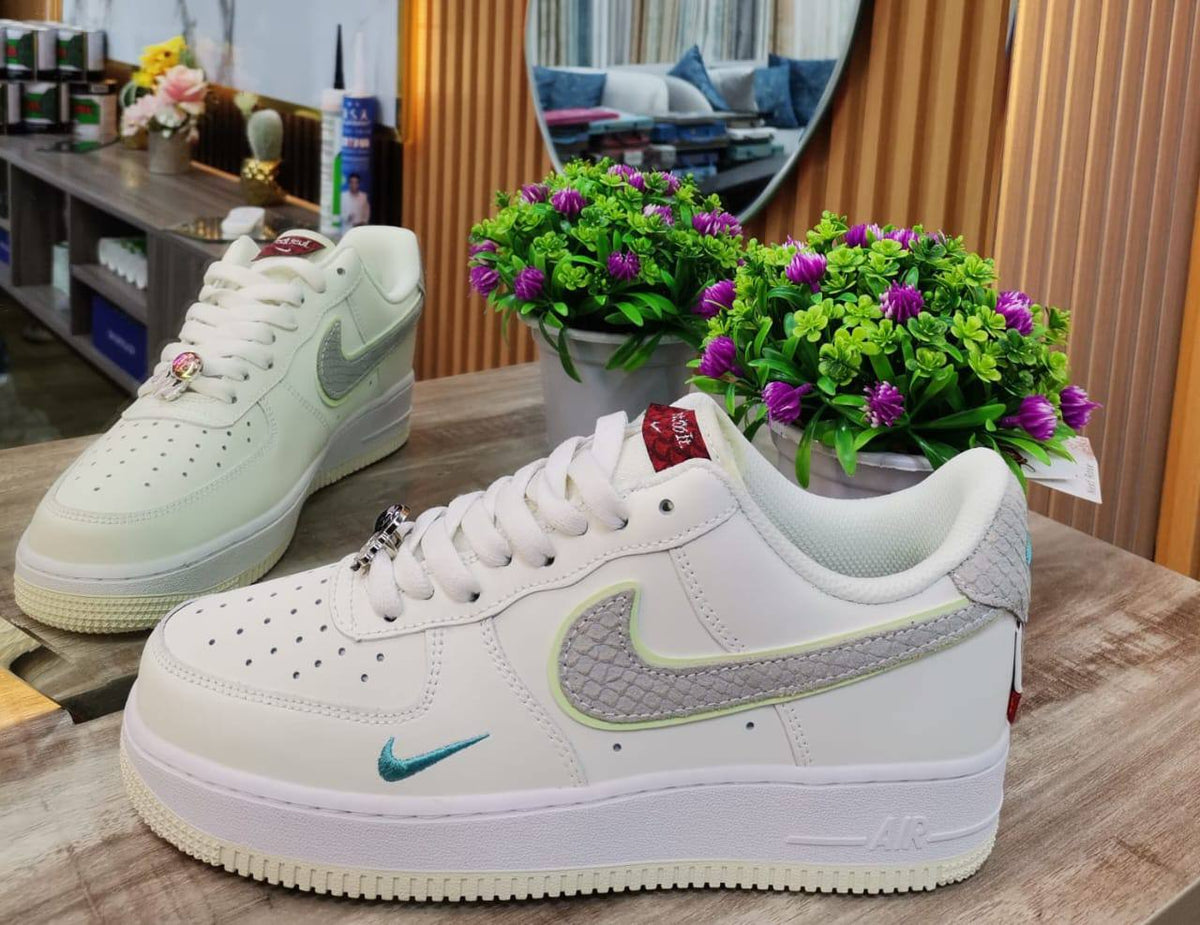 Air force

40 to 45 

For Price 👇 WhatsApp✅
0568585901 
0507557372
0552275751 Owner Zain 👌

Zain27
♥️♥️♥️