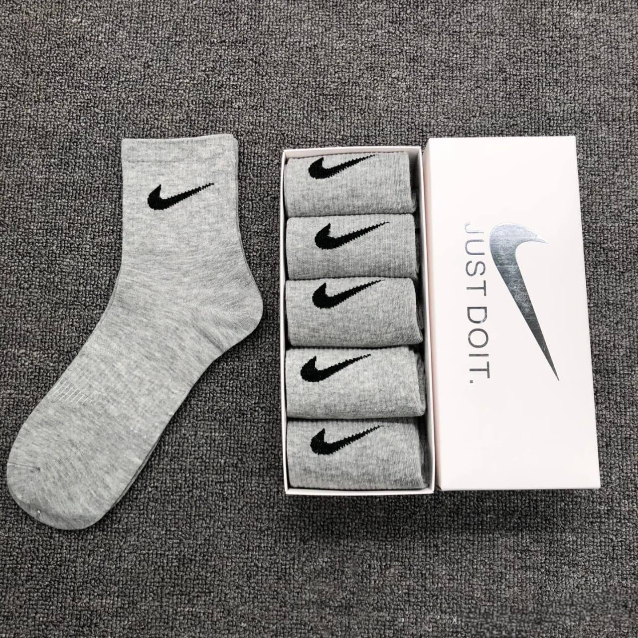 NEW CAME🥰
SOCKS 
GOOD QUALITY
30 dhs🇦🇪🇦🇪
FREE SIZE 

Zain40
♥️♥️♥️