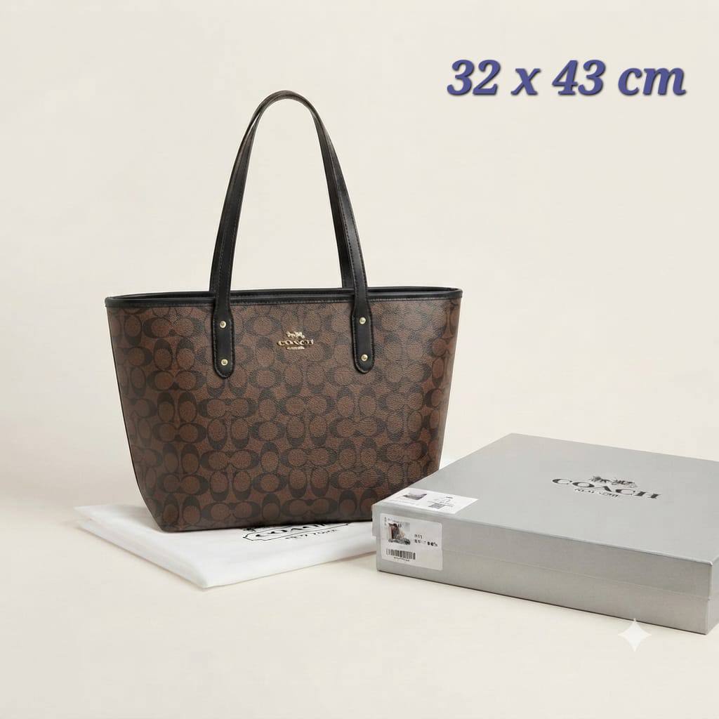 COACH City Zip Tote
Signature Coated Canvas
With zipper type
Gold hardware
With BOX
Large size

100 dhs🇦🇪🇦🇪

Zain239
♥️♥️♥️