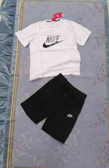 Sport Set
6 to 14 years size
75 dhs🪙🌨️

Zain27
♥️♥️♥️