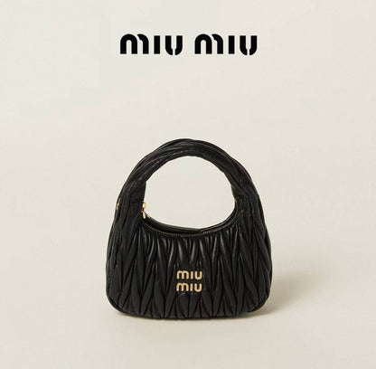 Miu Miu
95 dhs✅
size：20cm
High-quality 

with box
🎁🎁🎁

Zain35
♥️♥️♥️