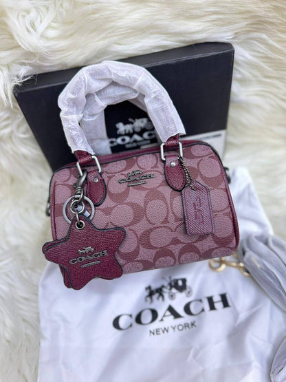 Coach Rowan
Size : 18 * 10 cm
95 dhs🪙🖤
with box 🎁

Zain115
♥️♥️♥️