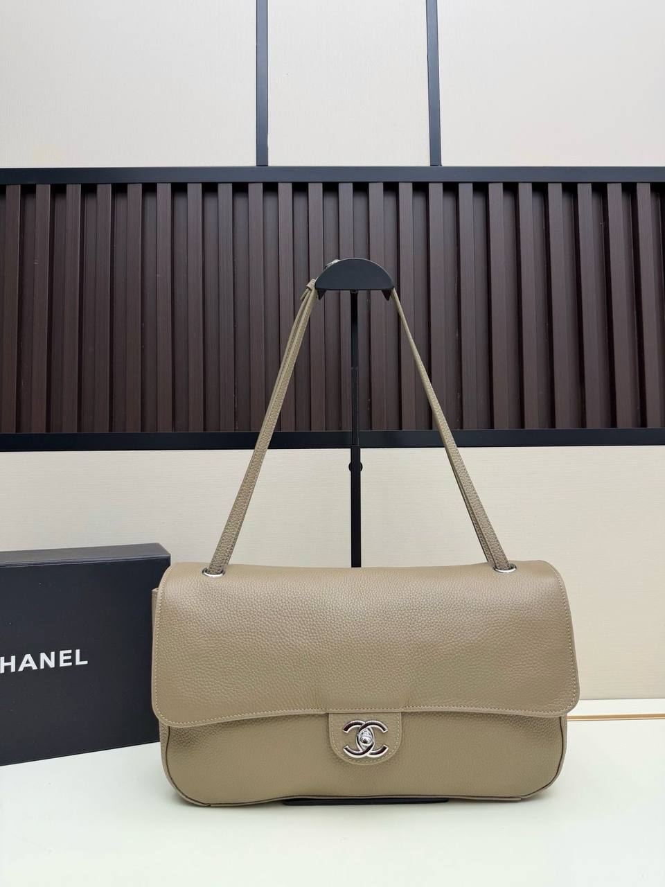 Chanel
Master🌺🌺
#40cm=410 dhs✅
#32cm=400 dhs✅🥰🥰

Zain228
♥️♥️♥️