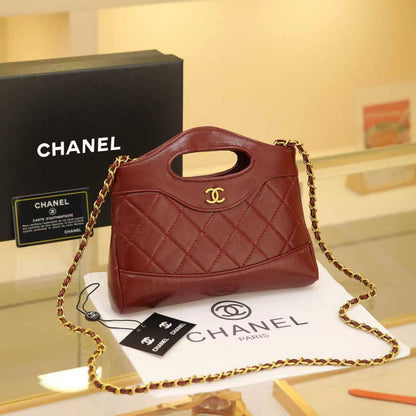 Chanel
90 dhs✅

with box
🎁🎁🎁

Zain143
♥️♥️♥️