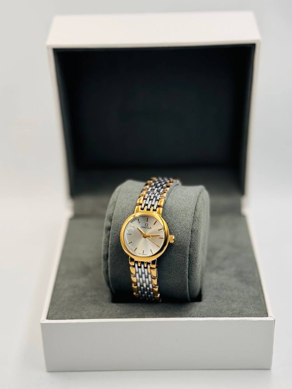 Omega ladies
*New Arrival*🔥
55 dhs✅

Zain08
♥️♥️♥️