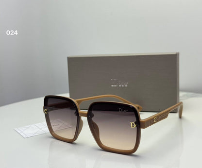 Dior

Good quality 
65 dhs🇦🇪🇦🇪

Zain182
♥️♥️♥️