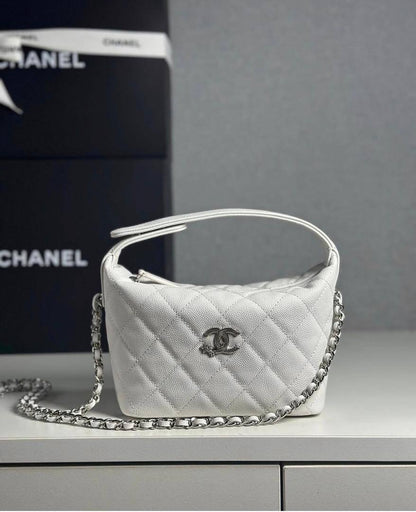 Chanel

95 dhs❤️

with box
🎁🎁🎁

size 21cm

Zain26
♥️♥️♥️