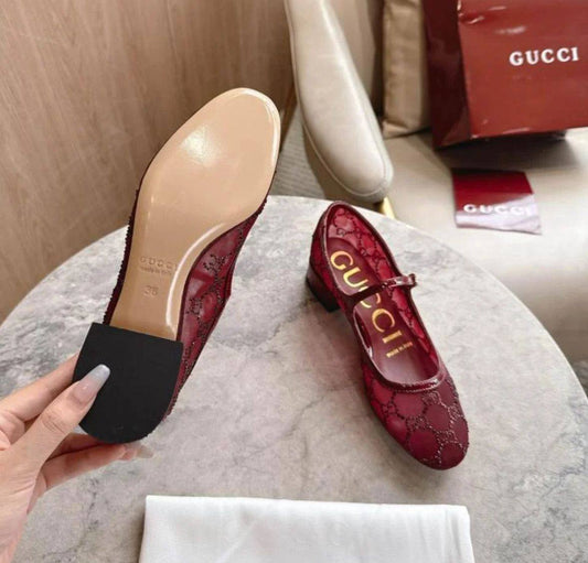 GUCCI   
MASTER Quality  
 SIZE 36-41 
230 dhs✅

Zain88
♥️♥️♥️