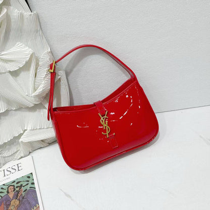 YSL
95 dhs🪙🌨️

Zain143
♥️♥️♥️