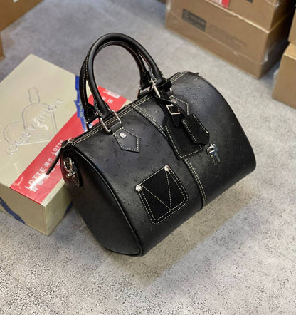 LV
High Quality
250 dhs✅

Zain175
♥️♥️♥️