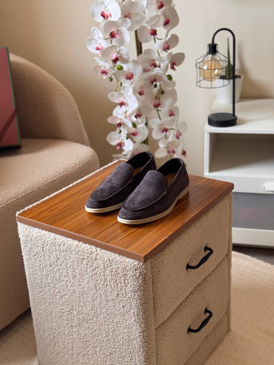 LORO SUMMER WALK
*AAA quality*
*SIZE: 40 to 47*
450 dhs🪙💚

Zain185
♥️♥️♥️