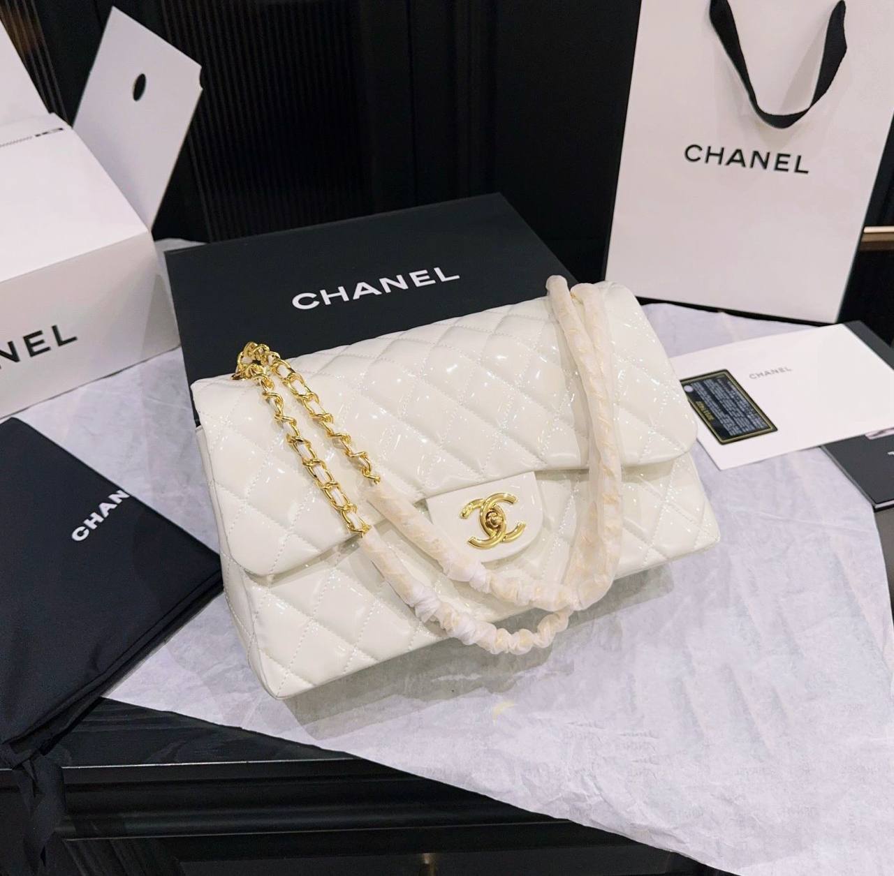 FENDI 
COPY ONE 
180 dhs✅CHANEL 

WITH BOX  
🎁🎁🎁

110 dhs✅
SIZE: 25cm

Zain39
♥️♥️♥️

Zain39
♥️♥️♥️