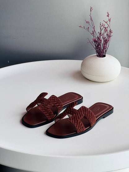 Hermes ✨🖤💚
Size 36-41*
_Super master high quality_🪡
450 dhs💓

Zain176
♥️♥️♥️