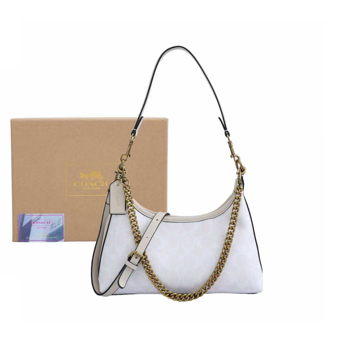Coach

with box
🎁🎁🎁

90 dhs🪙🌨️

Zain143
♥️♥️♥️