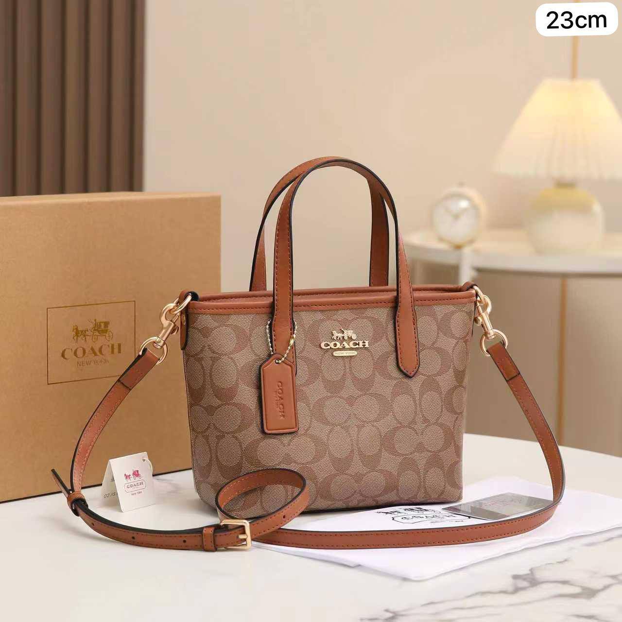 COACH

AVAILABLE 

 WITH BOX 

85 dhs🇦🇪🇦🇪

Zain169
♥️♥️♥️