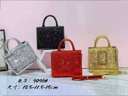Boyy bag 
120 dhs🇦🇪🇦🇪

Without box

Zain299
♥️♥️♥️