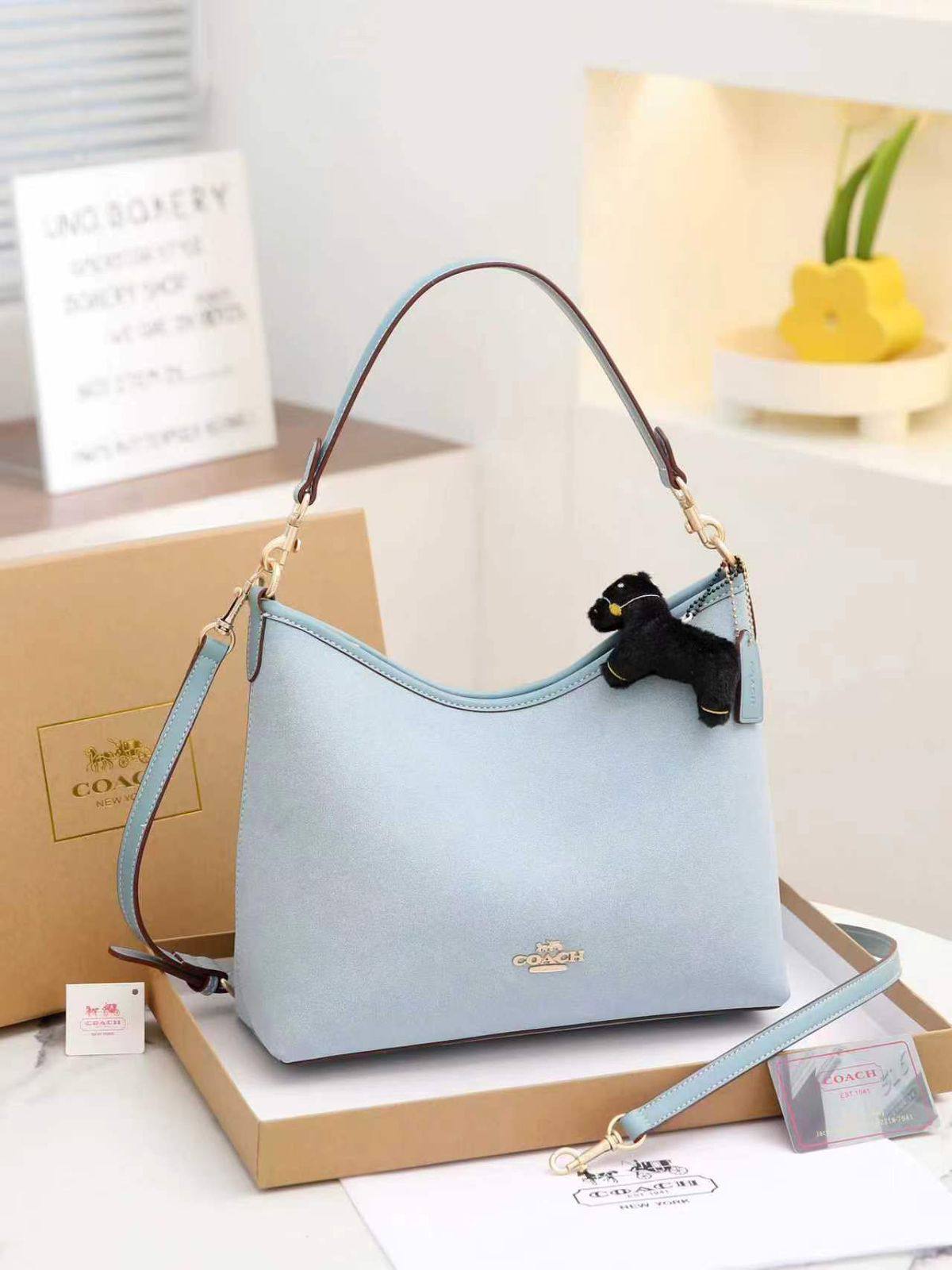 Coach Laurel bag

With box 📦 
🎁🎁🎁

Size:30cm
100 dhs💓

Zain56
♥️♥️♥️