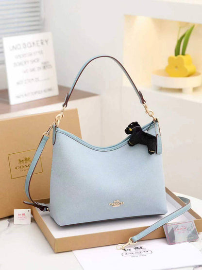Coach Laurel bag

With box 📦 
🎁🎁🎁

Size:30cm
100 dhs💓

Zain56
♥️♥️♥️