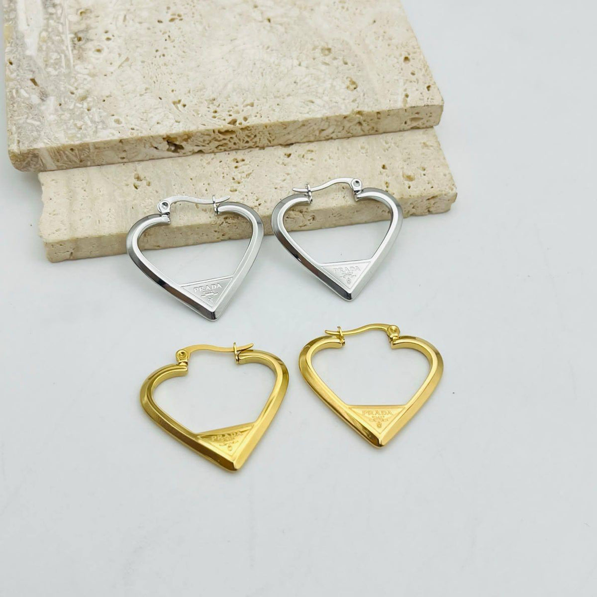 New arrival branded earrings stainless steel non tarnish 
30 dhs✅✅
40 dhs✅✅ with normal box 

Zain243
♥️♥️♥️