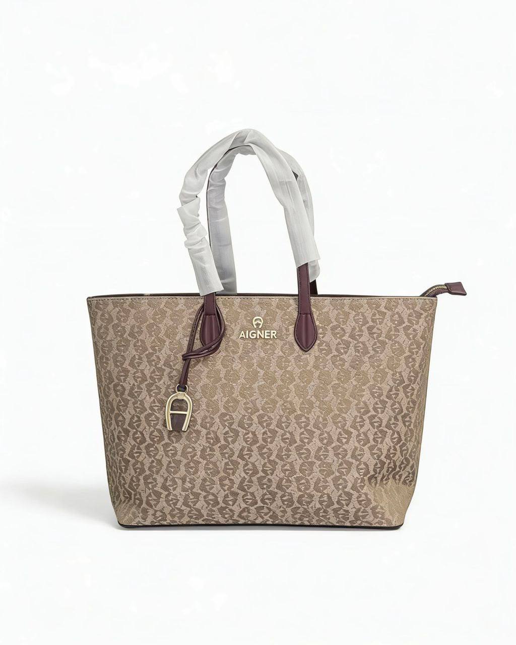 Aigner 
95 dhs🇦🇪🇦🇪

2 designs

Zain35
♥️♥️♥️