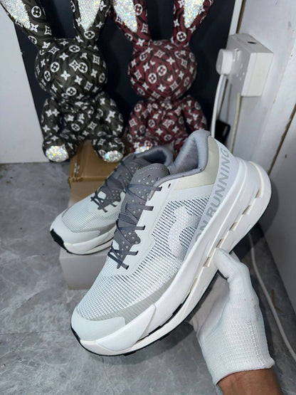 On Running Cloudultra 3 ‘Rock White’
36-45 AVAILABLE 
220 dhs🗽

Zain242
♥️♥️♥️