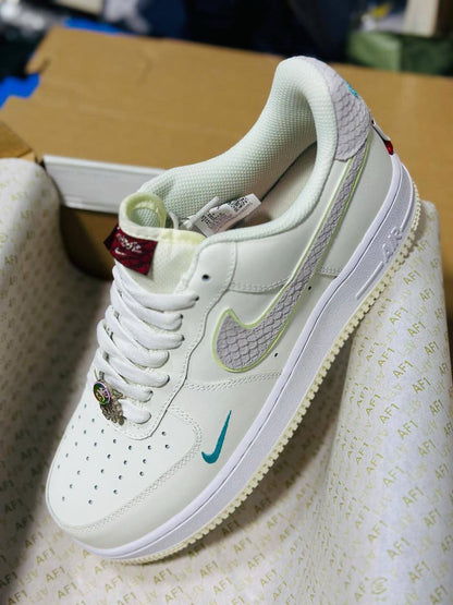 New Stock
Size 40 to 45 
110 dhs✅

Zain183
♥️♥️♥️