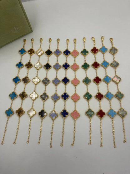 VANCLEAF BRACELET
MASTER✨💫
5 FLOWER
70 dhs🇦🇪🇦🇪🇦🇪

WITH BOX AND PAPER BAG 🎁🛍️

Zain89
♥️♥️♥️
