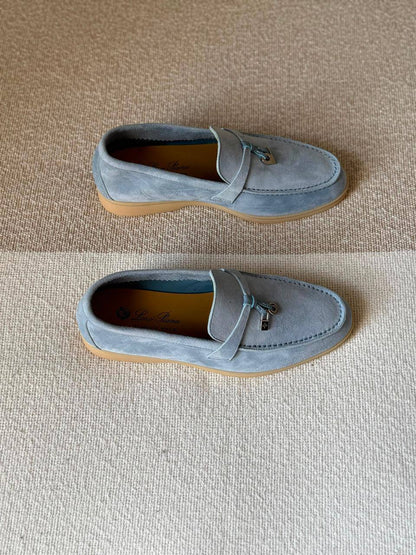 Loro Piana
Size 36 to 41
450 dhs✅

Zain288
♥️♥️♥️