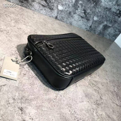 BOTTEGA  
COPY ONE 

 WITH BOX 
🎁🎁🎁

140 dhs✅

Zain39
♥️♥️♥️