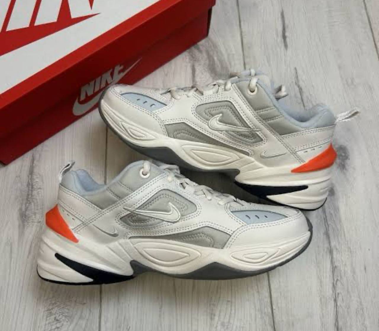 Nike
Size 40. To 45 
120 dhs✅

Zain183
♥️♥️♥️