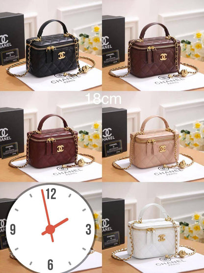 Chanel  

Inside Mirror 🪞
Size 18cm
100 dhs🇦🇪🇦🇪

With box 🎁

Zain44
♥️♥️♥️