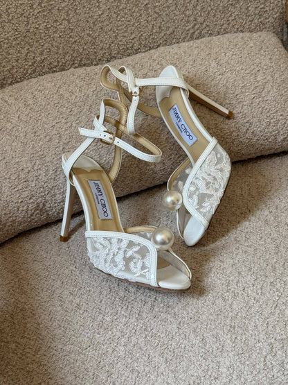 Jimmy choo

𝐒𝐢𝐳𝐞𝐬: 𝟑𝟔 — 𝟒𝟏
500 dhs🇦🇪🇦🇪

Zain298
♥️♥️♥️