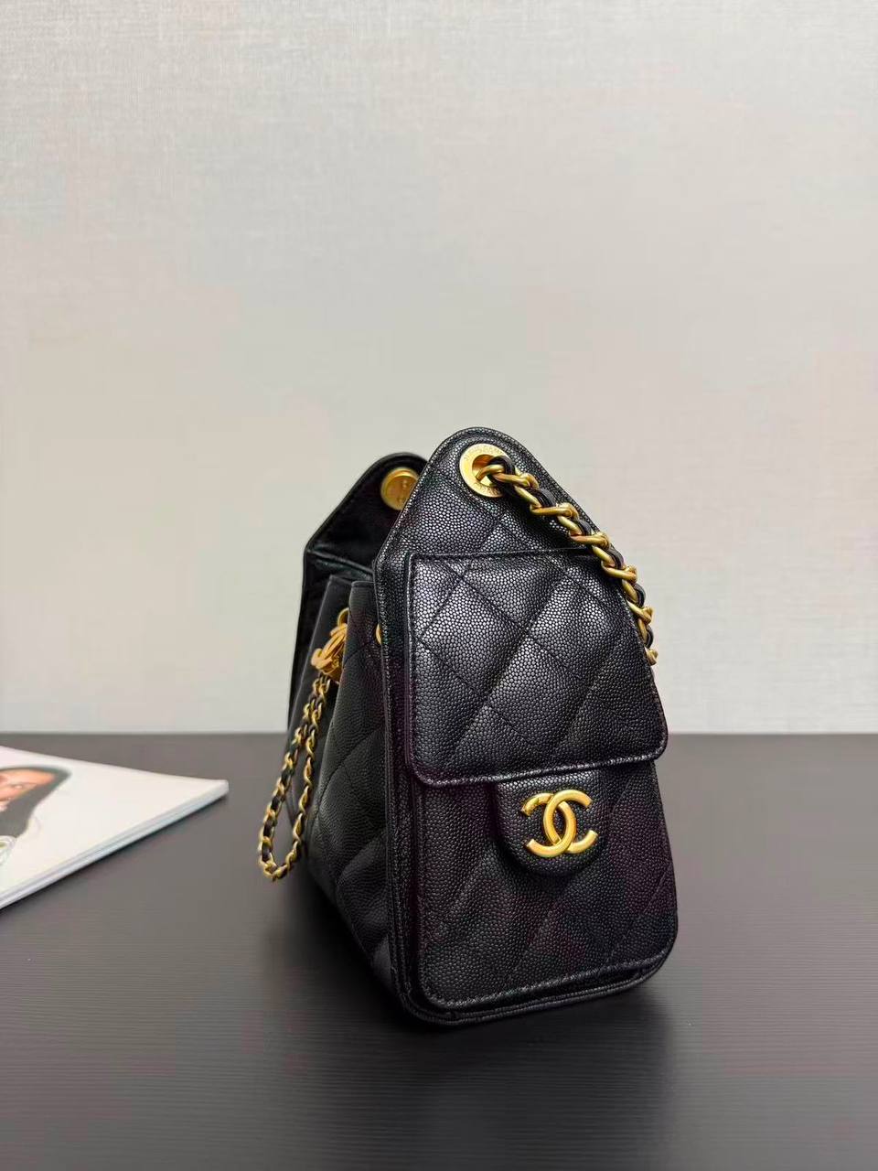 Chanel 25 Small Handbag in black grained calfskin with gold-tone hardware❤️
Italian leather💯💯
For Price 👇 WhatsApp✅
0568585901 
0507557372
0552275751 Owner Zain 👌

Zain71
♥️♥️♥️
