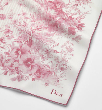DIOR
💙*VIP QUALITY*💙
💙*90*90*💙
💙*100% SILK*💙
320 dhs🇦🇪🇦🇪

Zain281
♥️♥️♥️