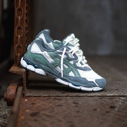 ASICS GEL-NYC "Cream/Steel Grey"💚
40-45 AVAILABLE 
240 dhs❣️

Zain242
♥️♥️♥️