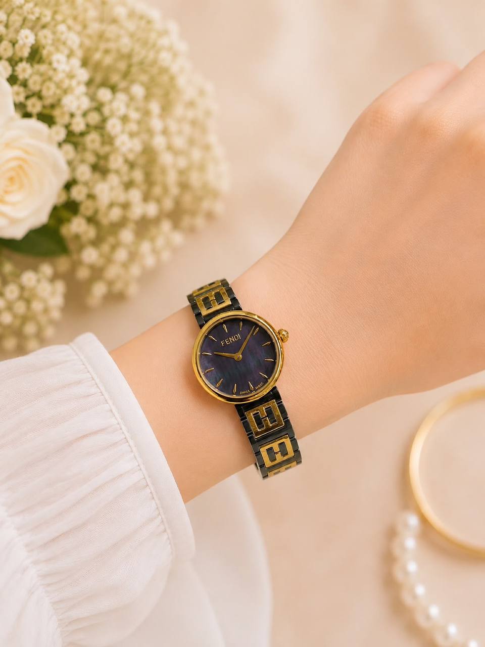 FENDI LADY
240 dhs🇦🇪🇦🇪

Zain304
♥️♥️♥️
