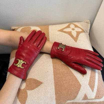 CILEIN GlOVES

VVIP QUALITY

WITH ORRIGINAL BOX

320 dhs🇦🇪🇦🇪

Zain281
♥️♥️♥️