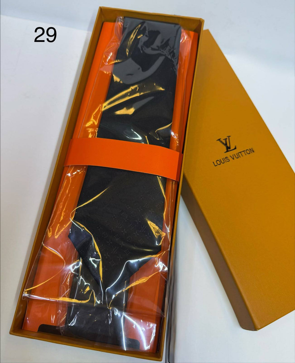 Hermes
Gucci
LV
Dior

Withbox

75 dhs🇦🇪🇦🇪

Zain93
♥️♥️♥️