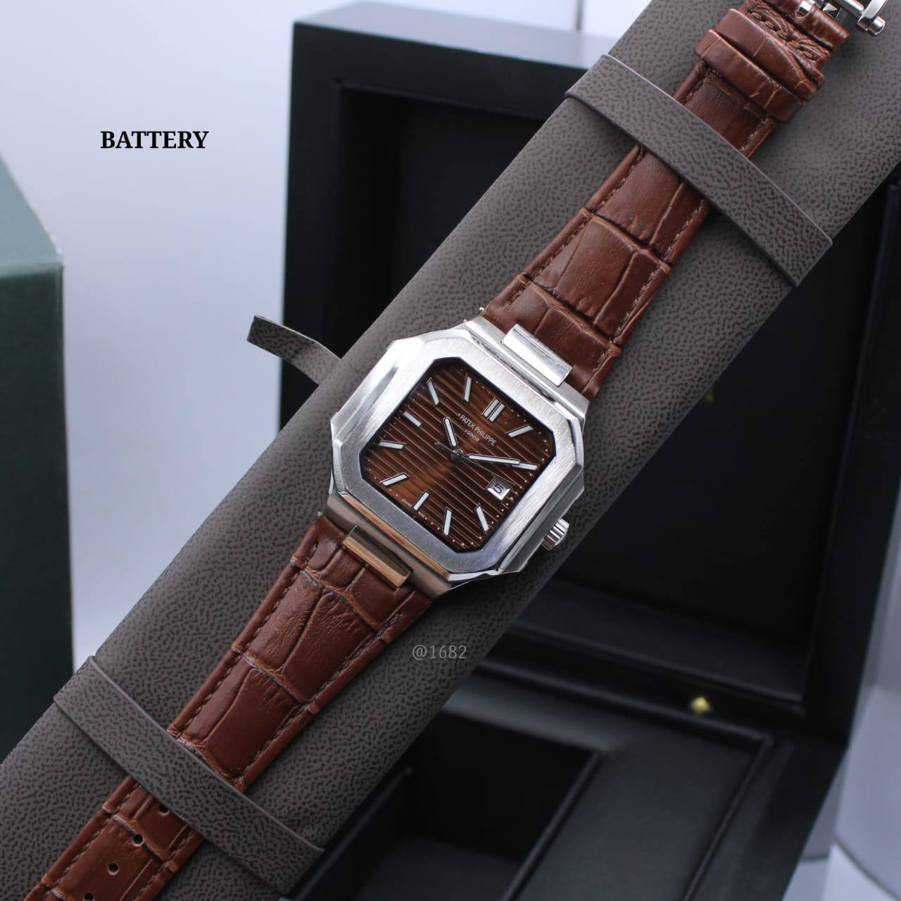PATEK PHILIPPE
*CUBITUS*
*FOR MEN QUARTZ_______*🔥🔥
230 dhs✅

Zain304
♥️♥️♥️