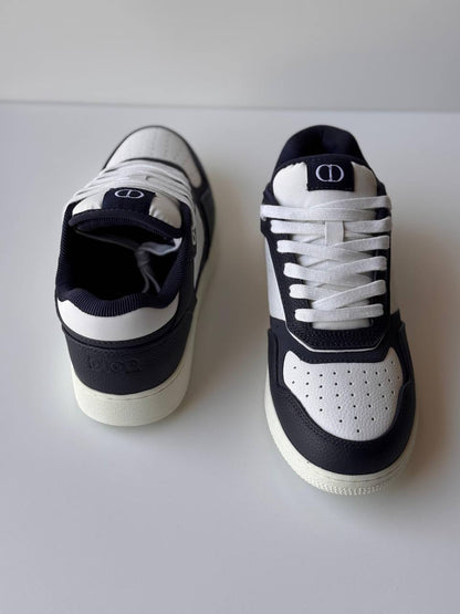 Dior B27 Uptown Sneaker
*AAA quality*
*size:40 to 46*
500 dhs❣️

Zain185
♥️♥️♥️