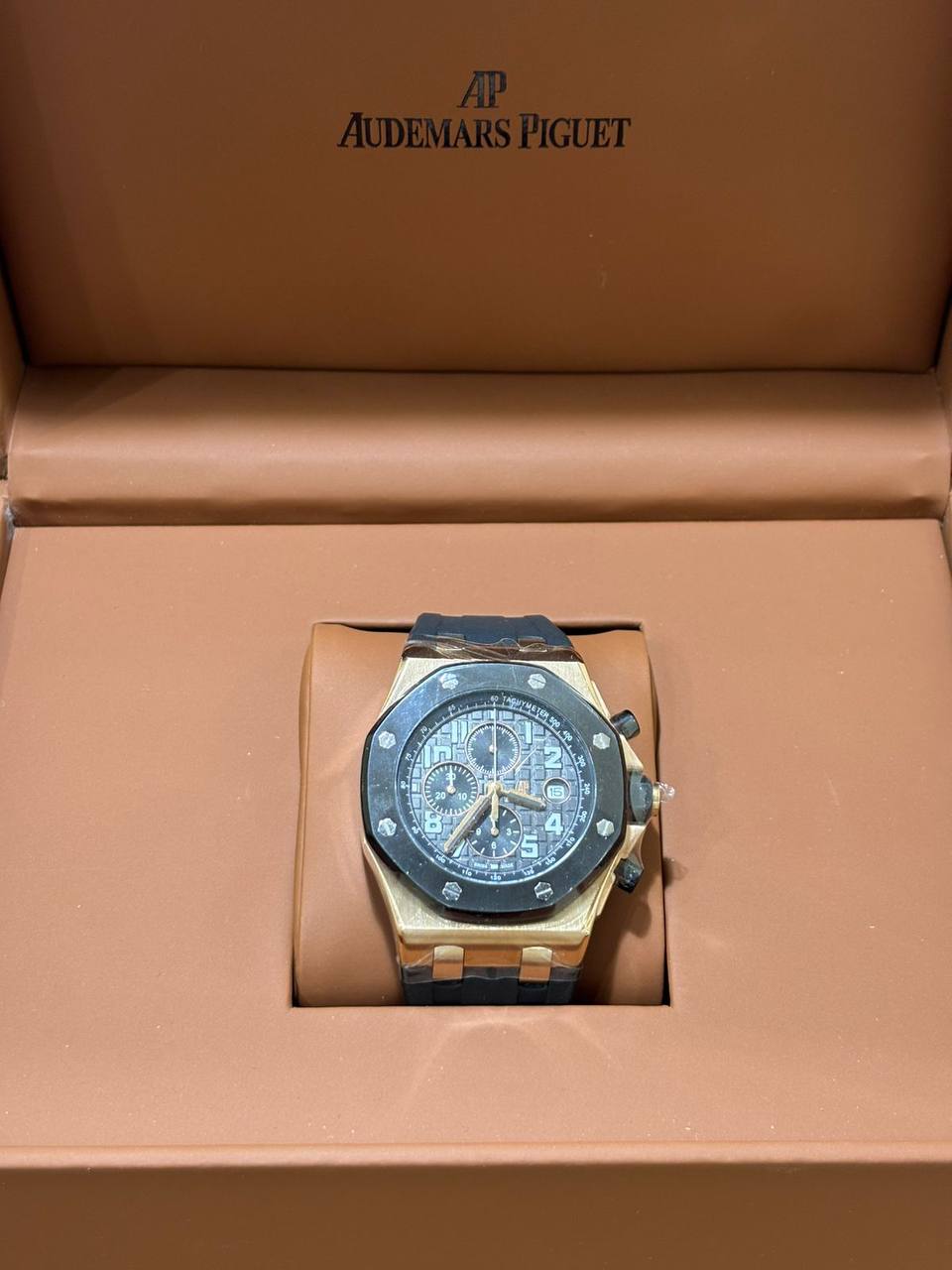 Audemars piguet for men ... automatic🌹🌹🌹

400 dhs🪙🌨️

⛔️⛔️With box
🎁🎁🎁

Zain108
♥️♥️♥️